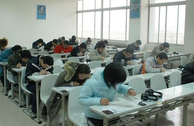 成都自考2018年上半年自考毕业生资格审查工作的通知(图1)