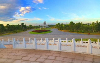 乐山自考本科一年能报几次，可以报什么学校(图1)