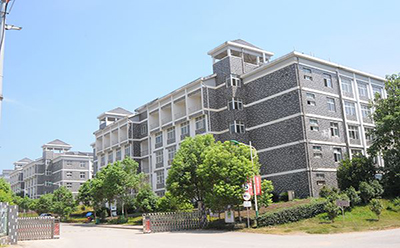 学院门口建筑